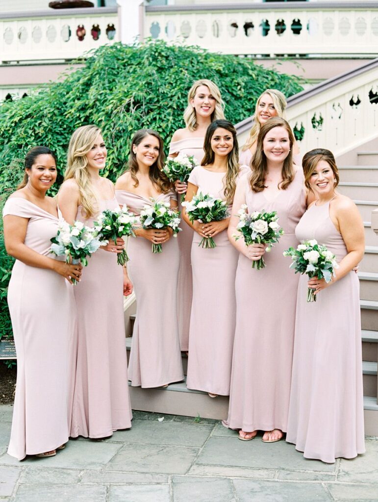 bridesmaids-in-blush