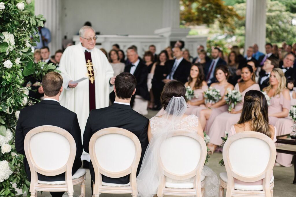 outdoor-catholic-wedding-ceremony